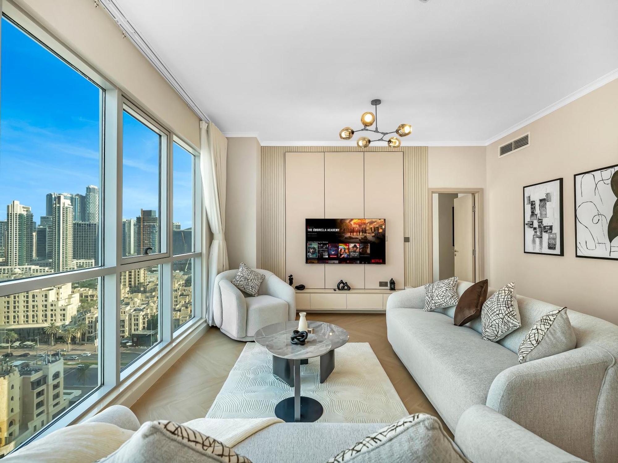 4 Bhk In Downtown With Iconic Burj Khalifa Views, 2 Minutes Walk To Dubai Mall * Dubai