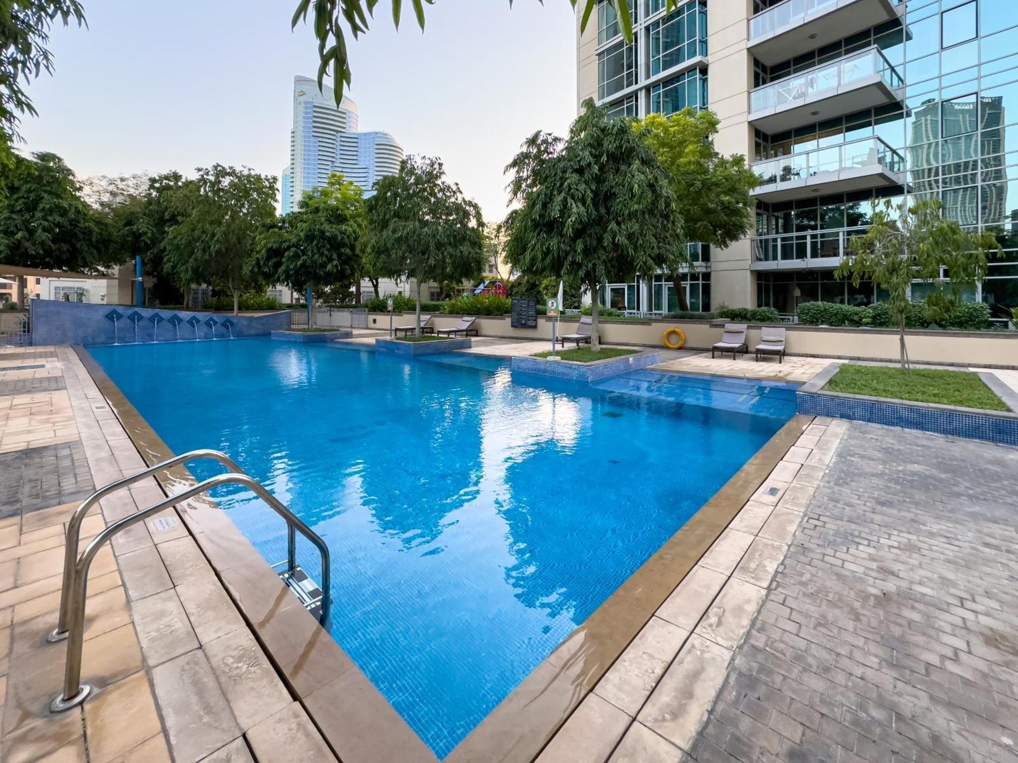 4 Bhk In Downtown With Iconic Burj Khalifa Views, 2 Minutes Walk To Dubai Mall