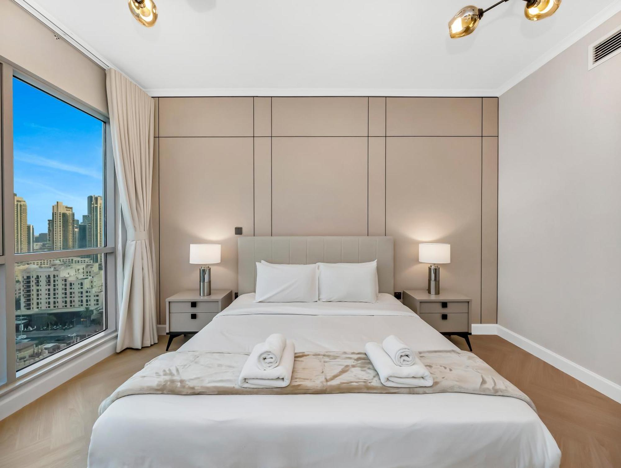 4 Bhk In Downtown With Iconic Burj Khalifa Views, 2 Minutes Walk To Dubai Mall Dubai