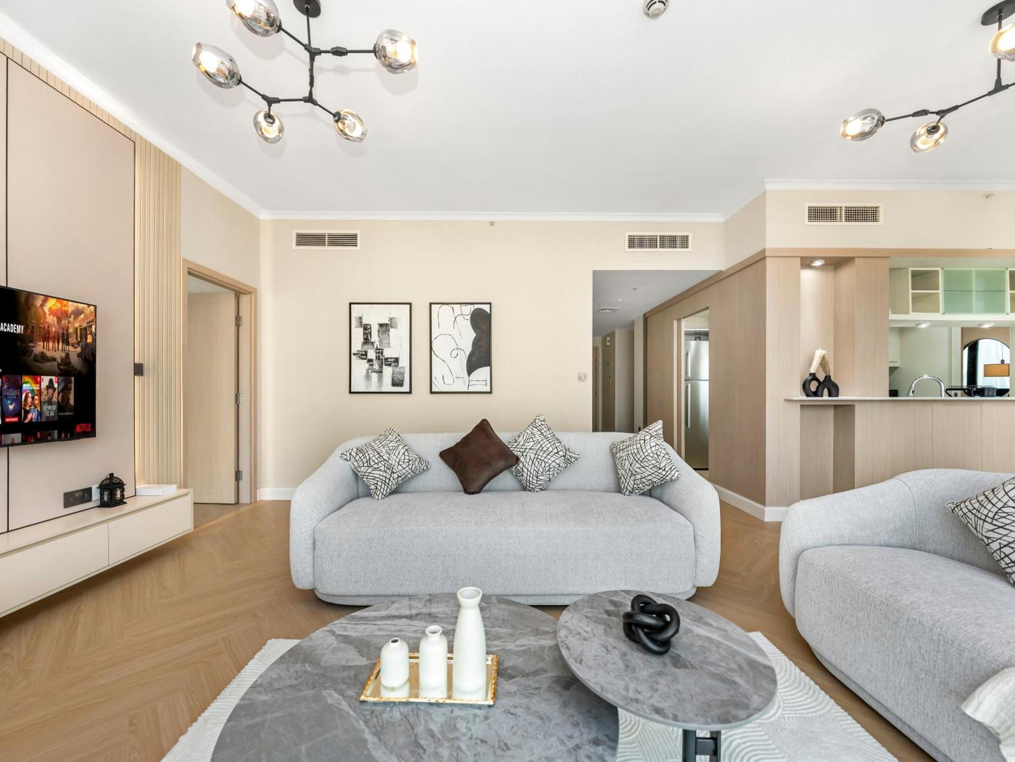 4 Bhk In Downtown With Iconic Burj Khalifa Views, 2 Minutes Walk To Dubai Mall * Dubai