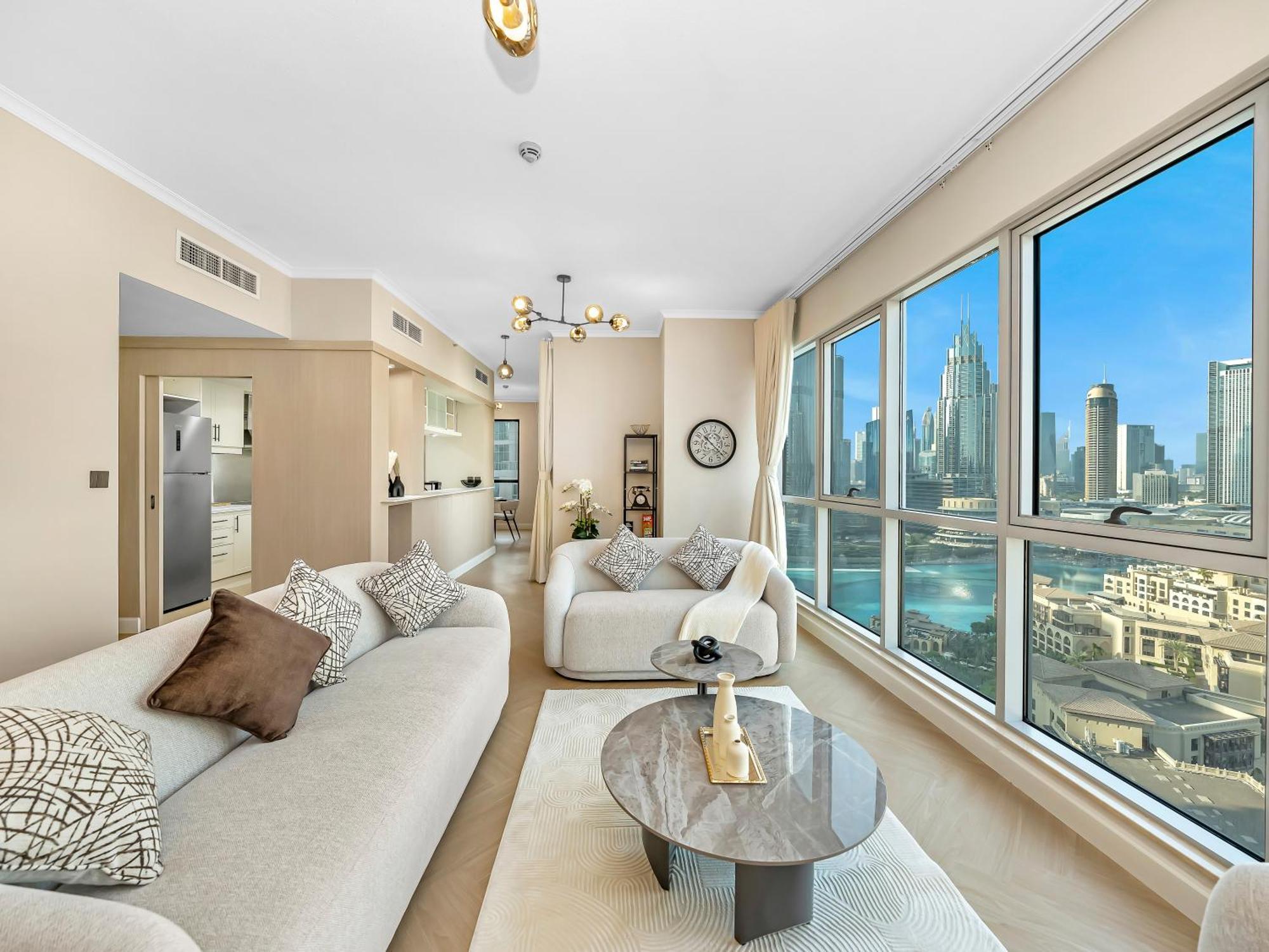 Apartment 4 Bhk In Downtown With Iconic Burj Khalifa Views, 2 Minutes Walk To Dubai Mall *