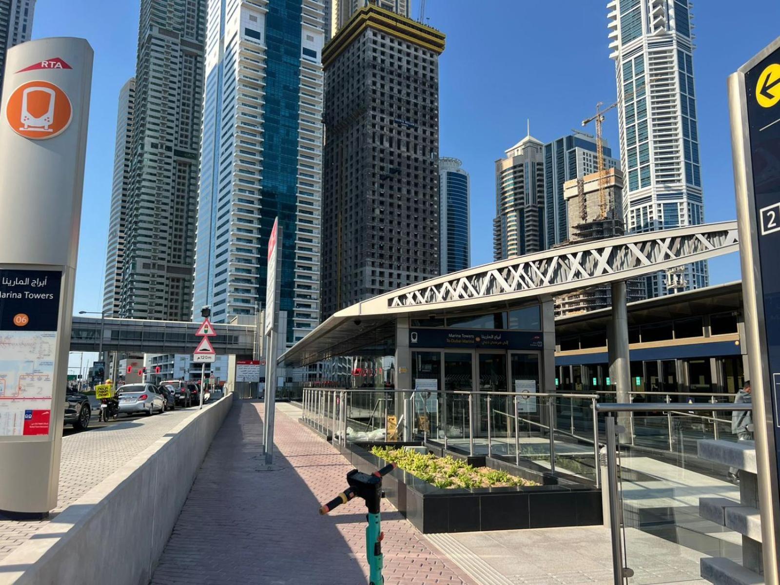 Dhostels - Marina Palm View Dubai