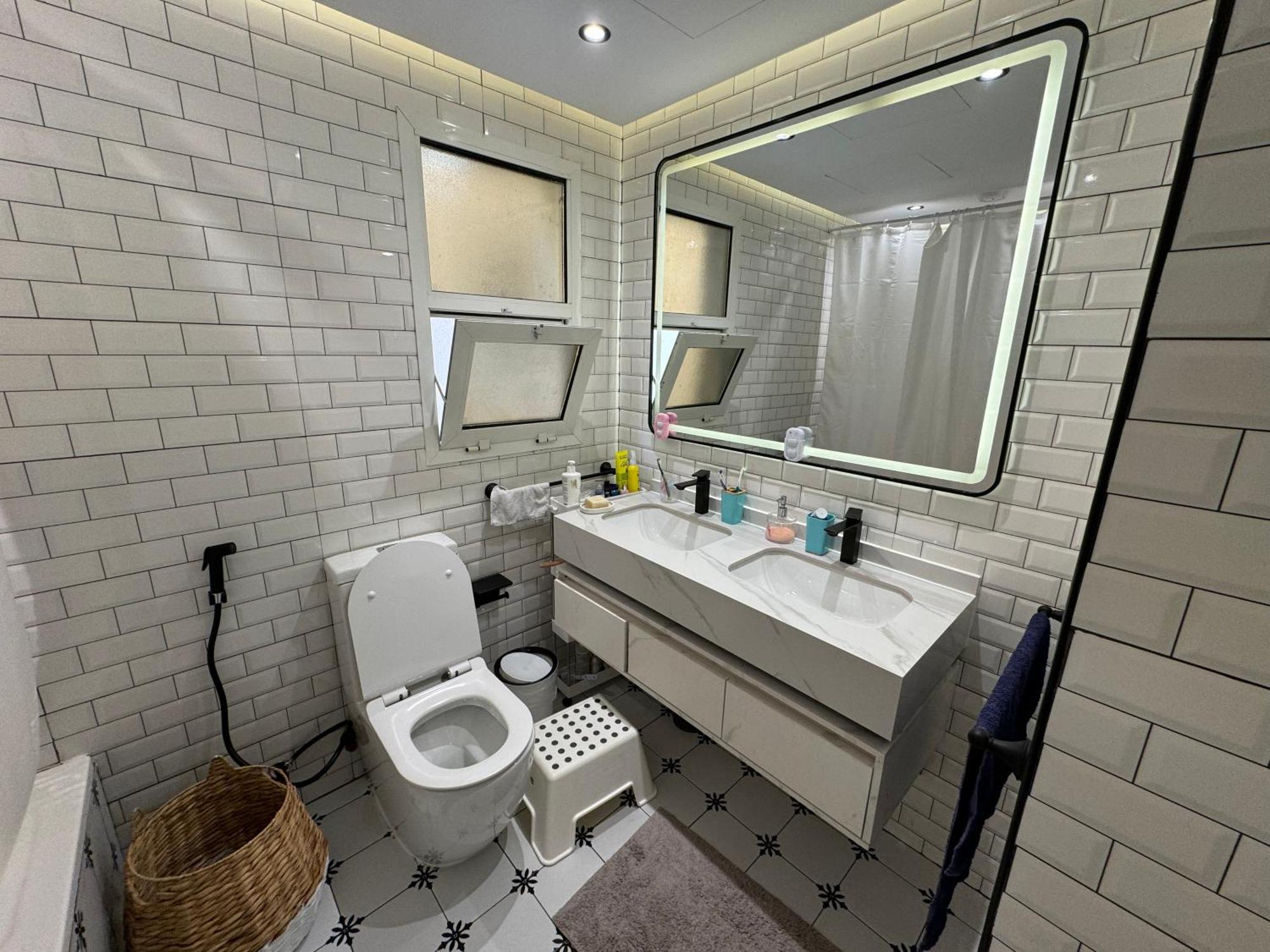 Apartment Lovely Brand New 3 Bedroom With Maids