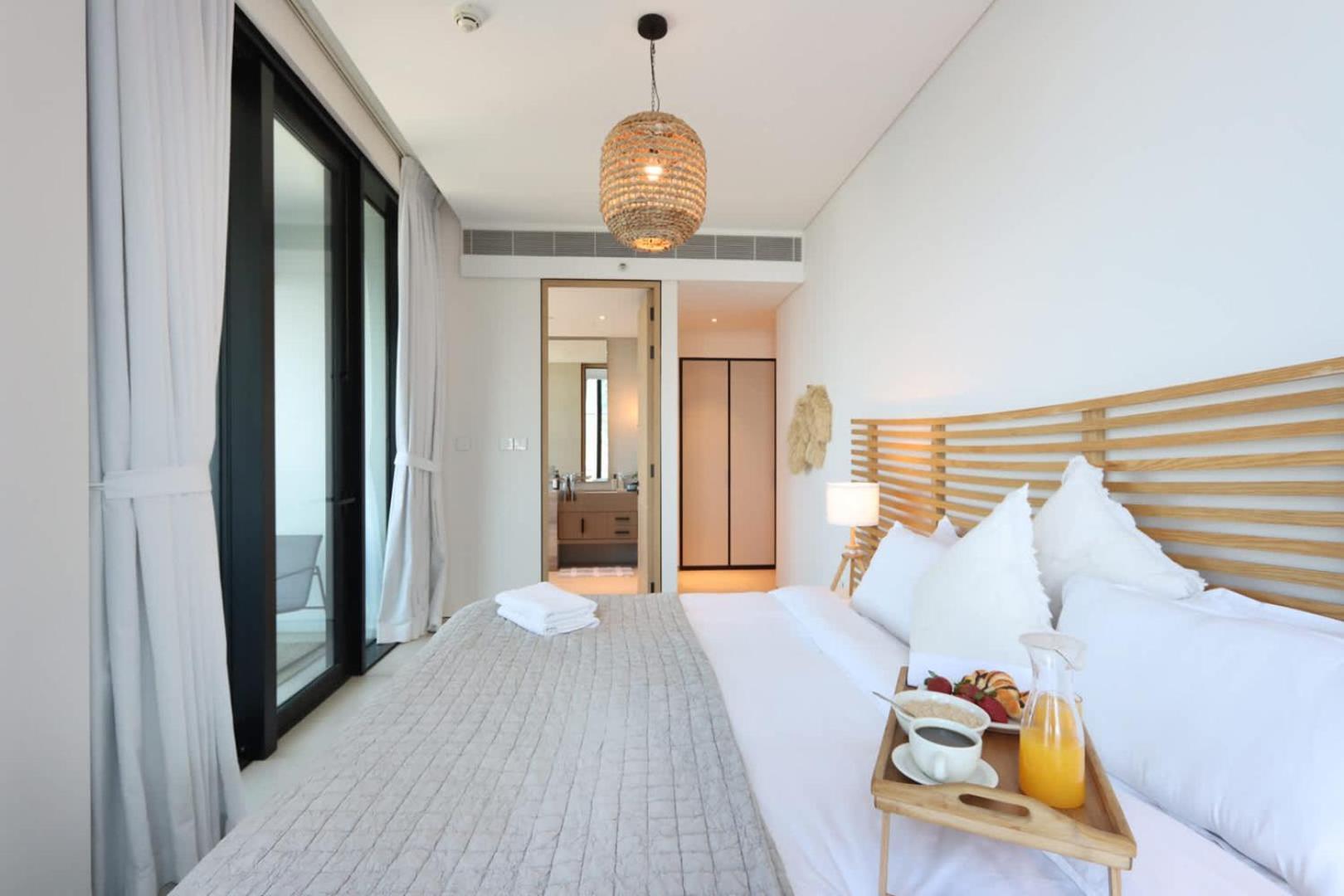 Livbnb - Boho Chic 3b Retreat With Sea View Address Apartment *