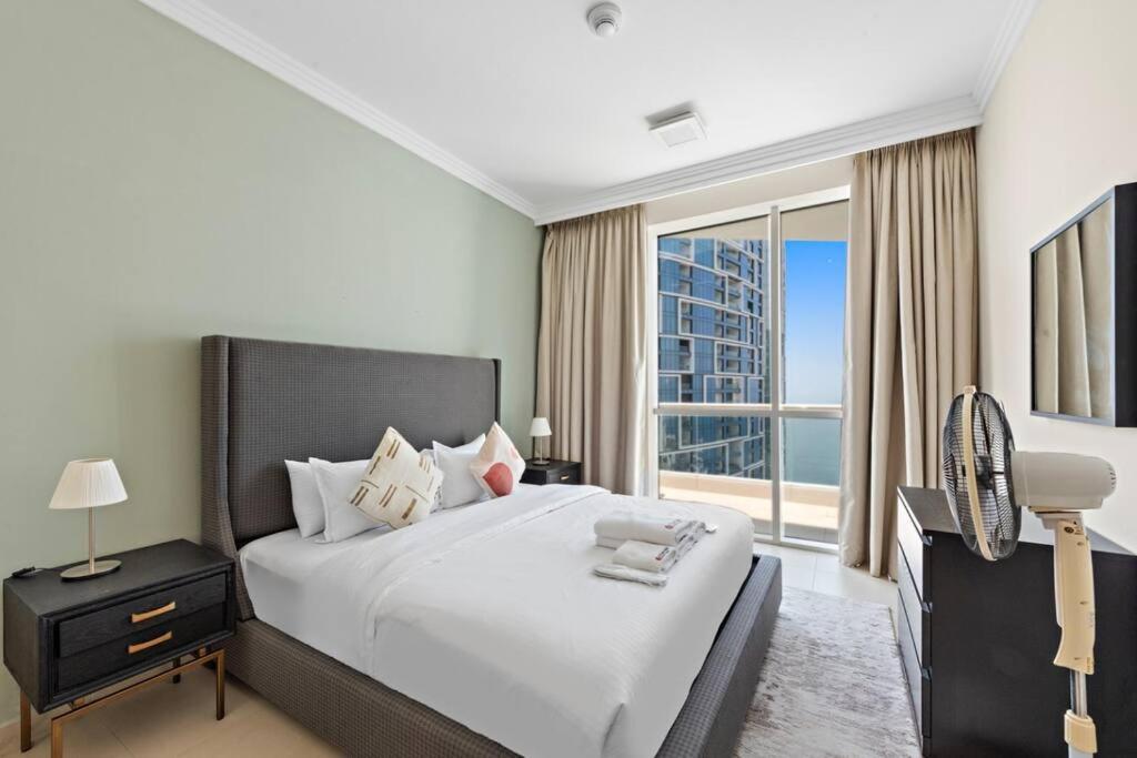 Entire 3 Bedroom With Direct Access Apartment Dubai