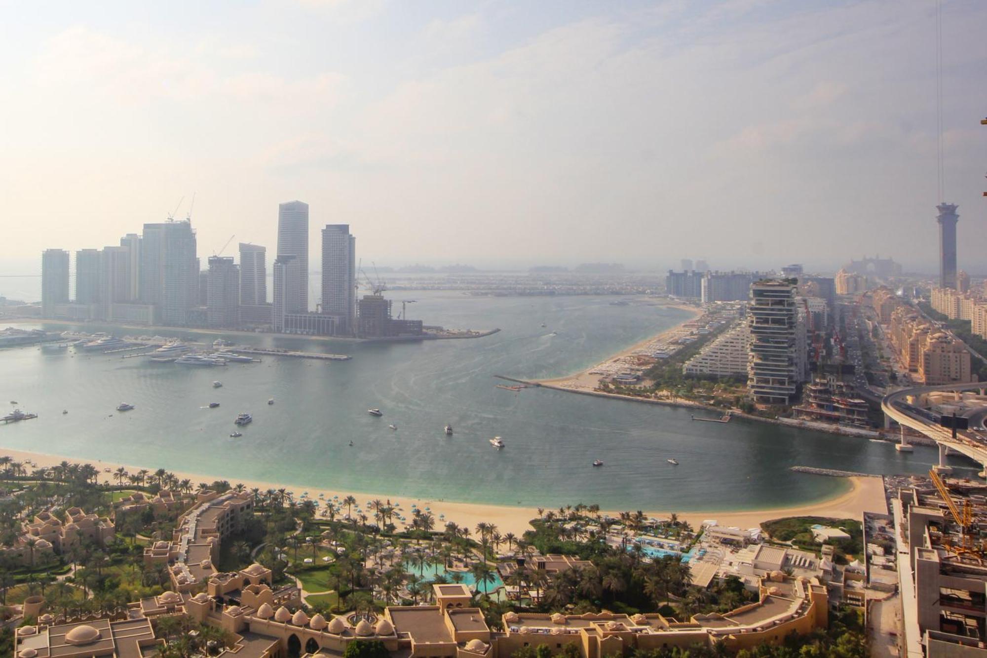 Apartment Avani Plus Palm View Dubai