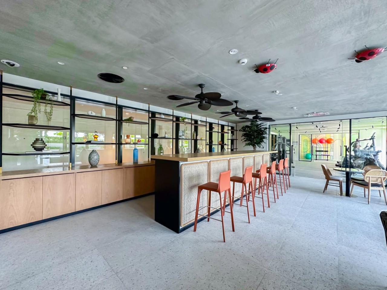 Apartment Luxury In Golfville Hills *