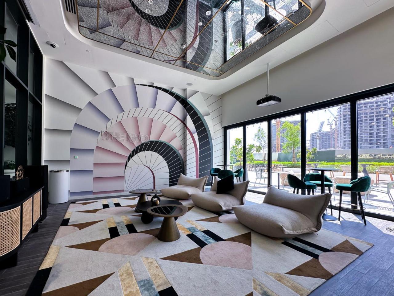 Luxury In Golfville Hills * Dubai