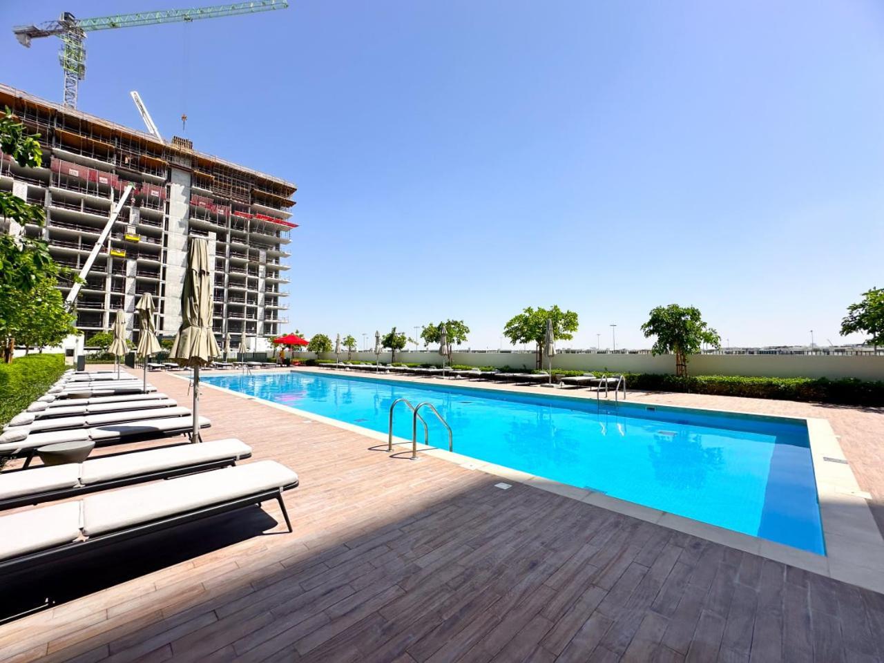 Luxury In Golfville Hills Apartment