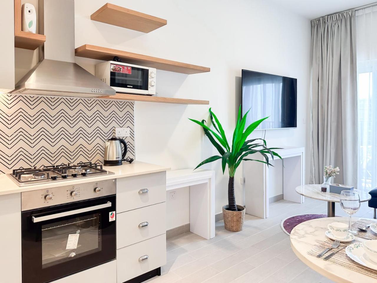 Luxury In Golfville Hills Apartment Dubai