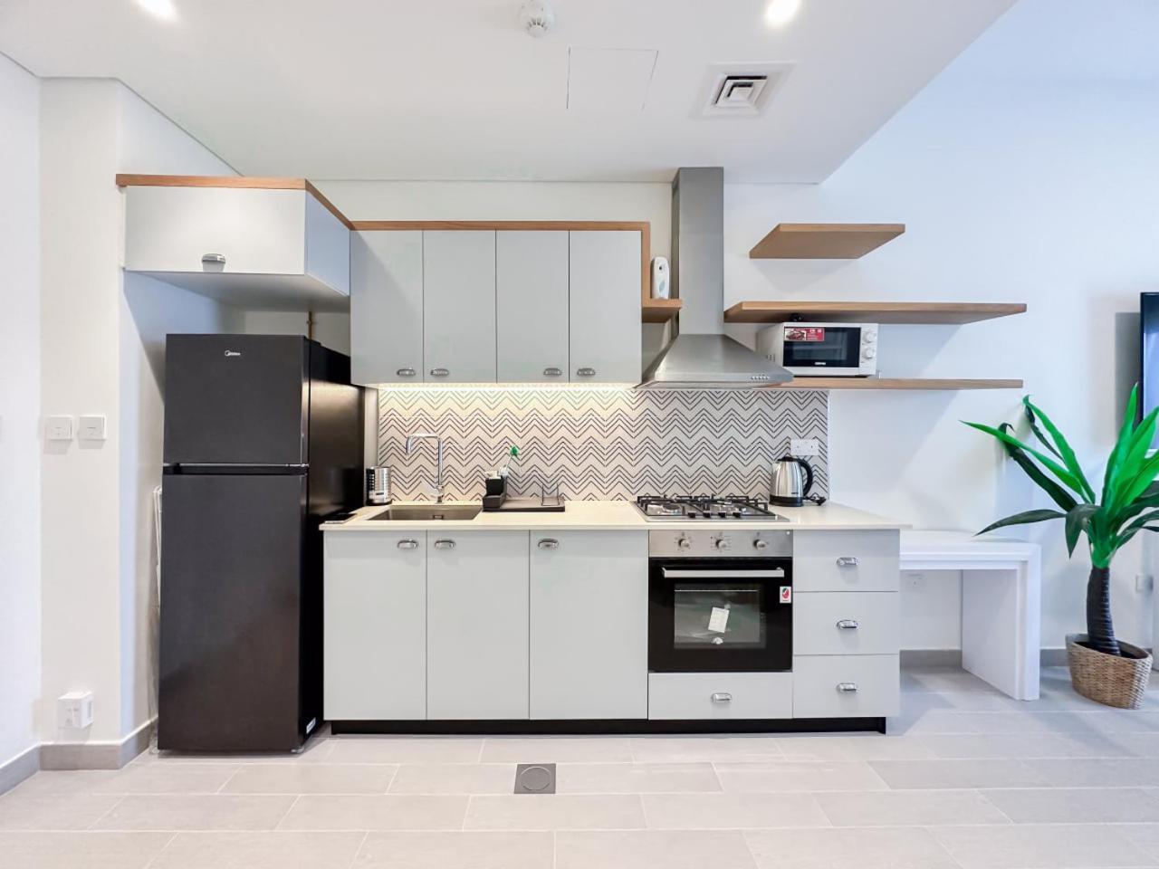 Luxury In Golfville Hills Apartment Dubai