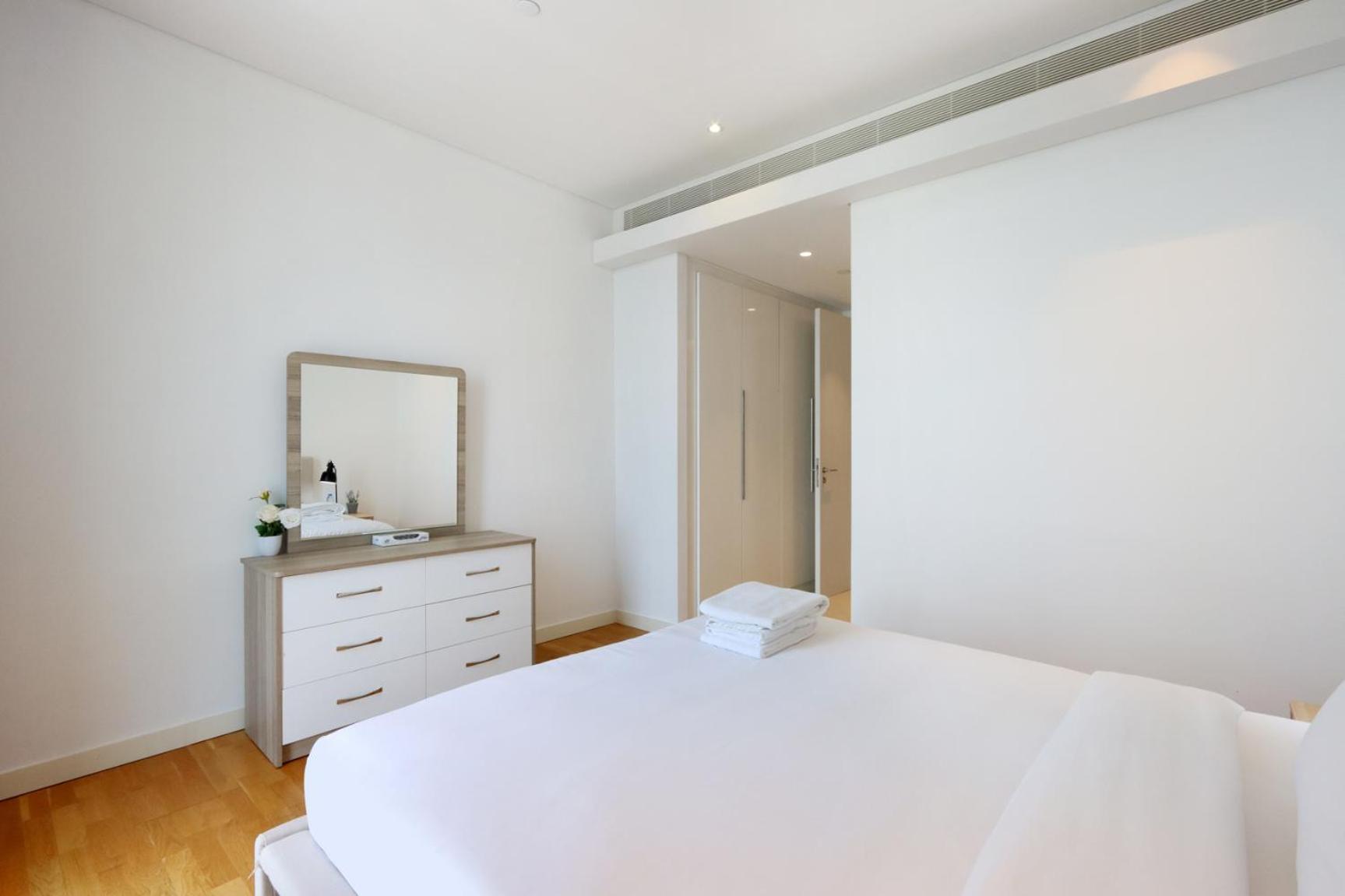 Prime 3br With 1 And Full Ain View In Bluewaters Apartment *