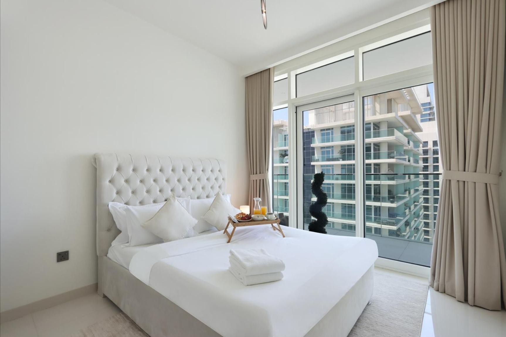 Livbnb- 3br With Marina Skyline View Apartment Dubai