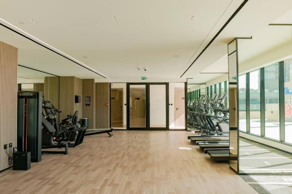 Apartment Luxury 1br In Jvc W Pool Gym Parking And Close To Attractions