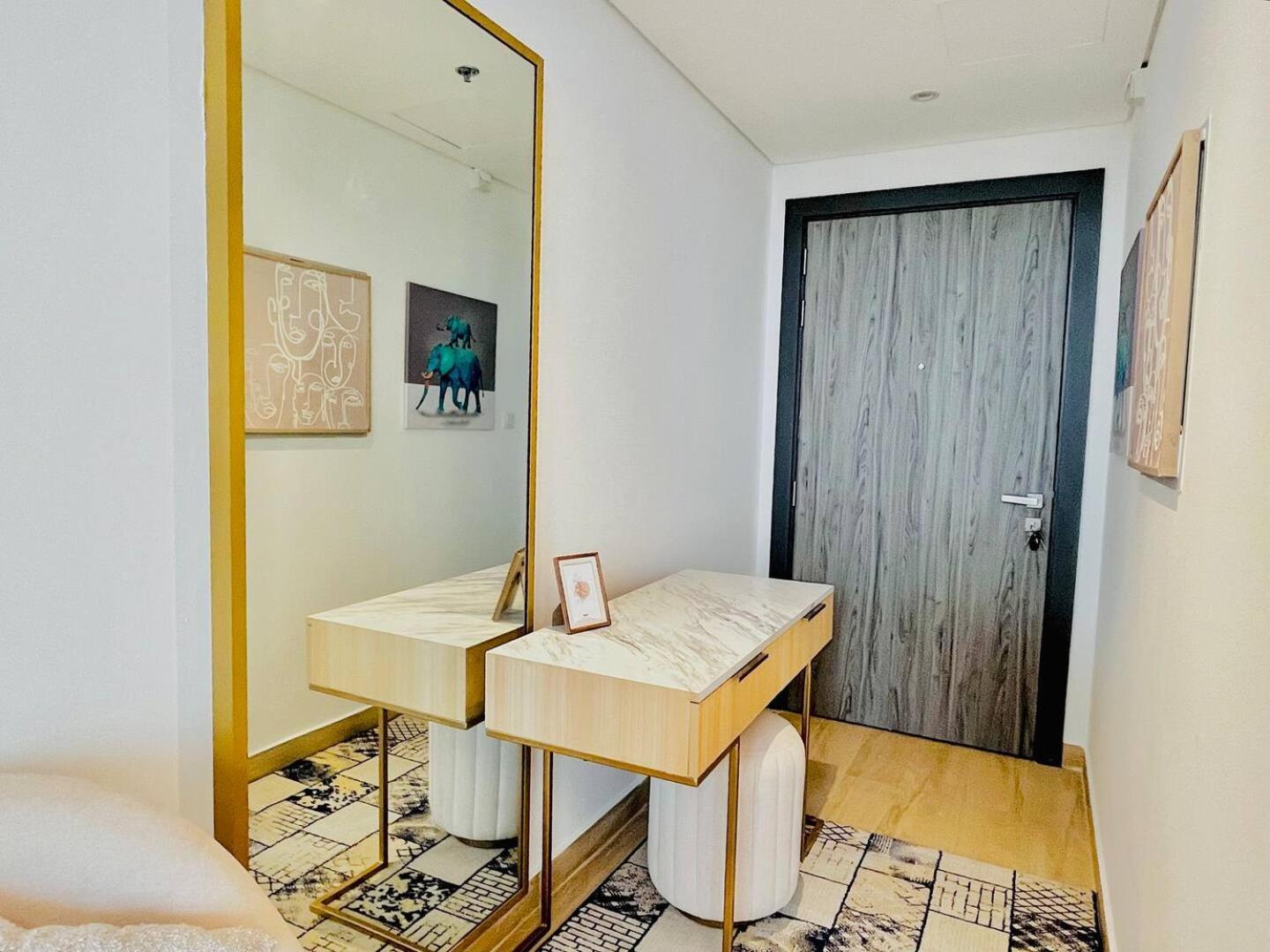 High-floor Luxurious Living In Jvc, Near Marina * Dubai