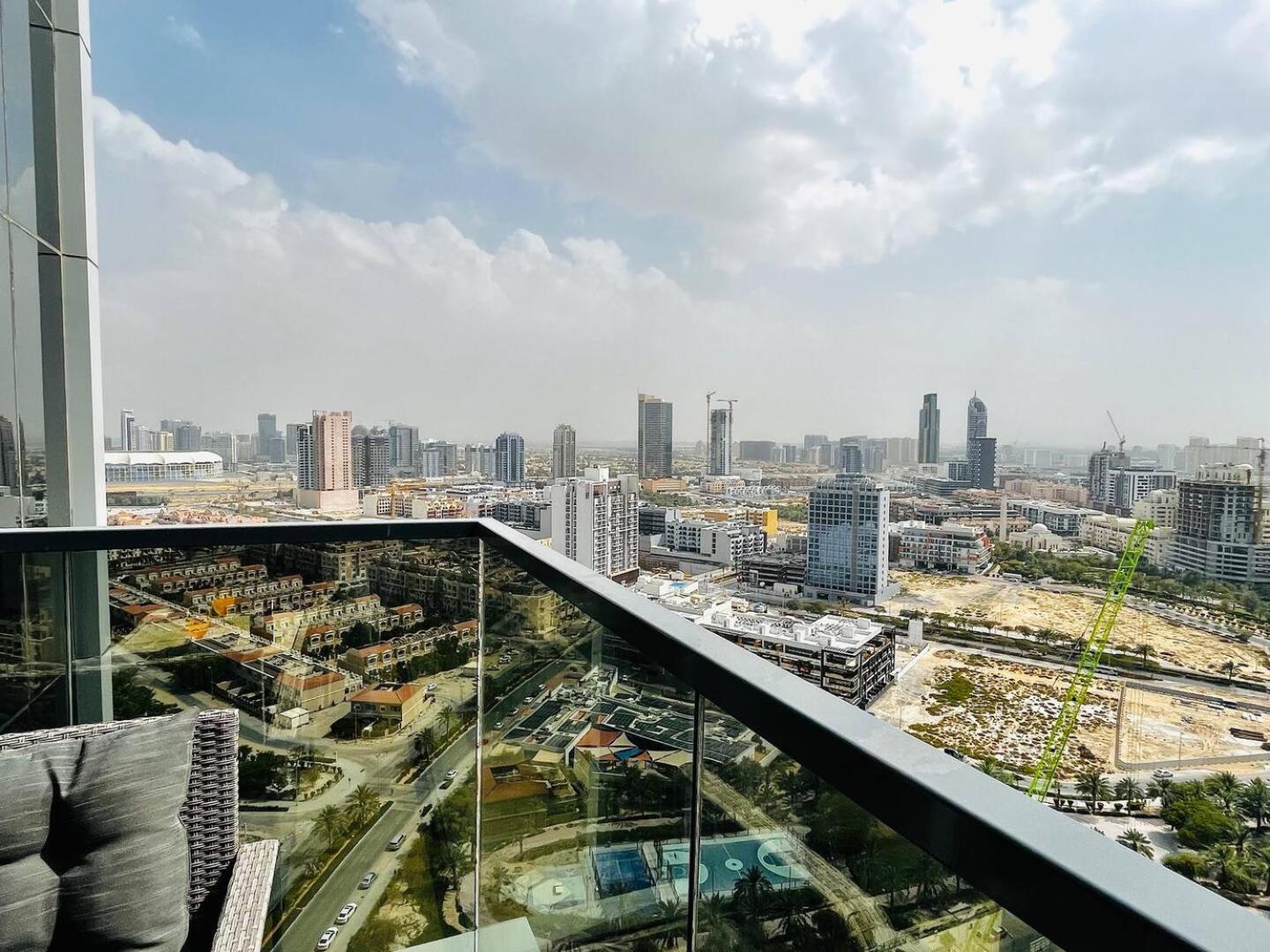 High-floor Luxurious Living In Jvc, Near Marina