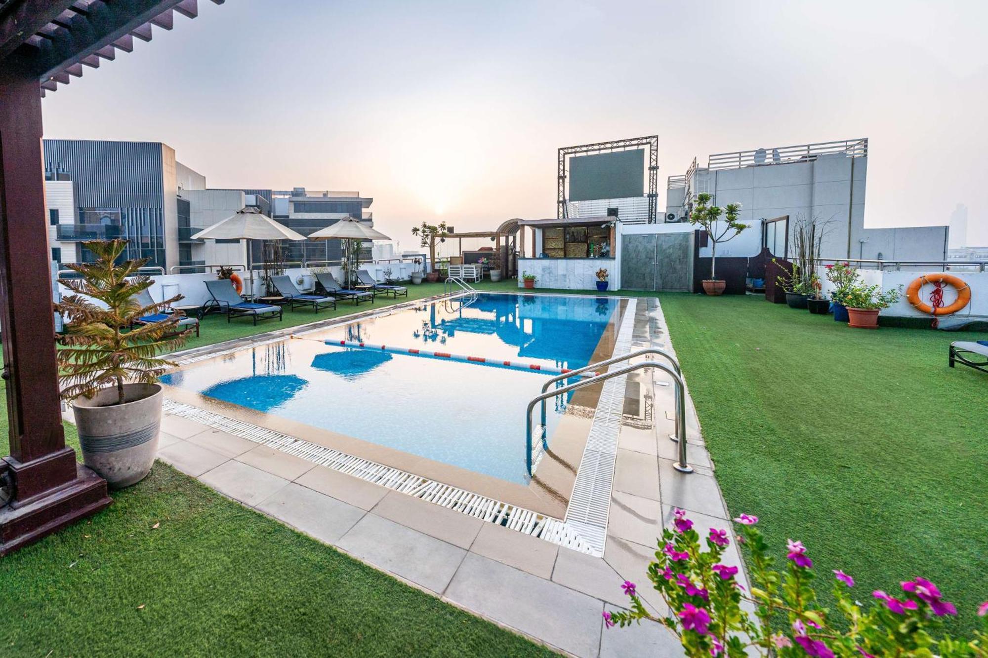 Hilton Garden Jumeirah 4*