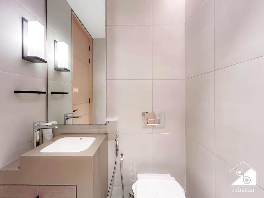 Luxury 1b Jbr Escape With Stunning Views Apartment