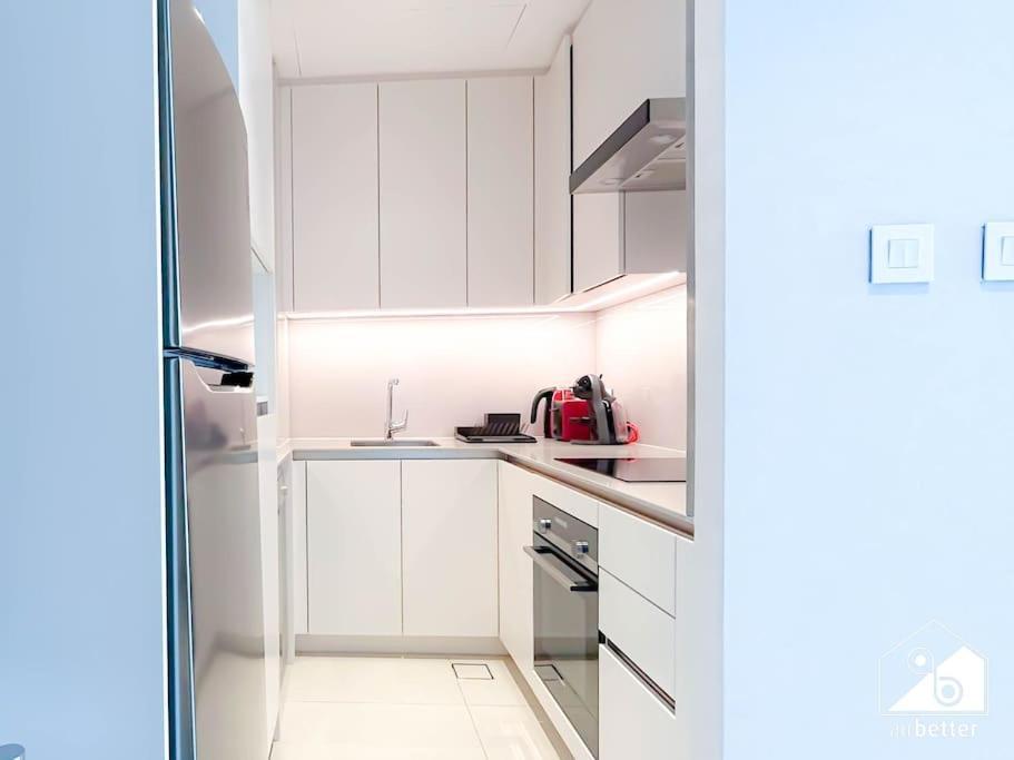 Luxury 1b Jbr Escape With Stunning Views *