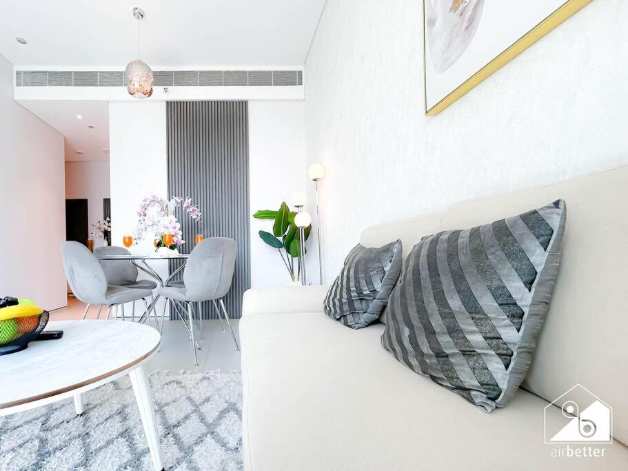 Apartment Luxury 1b Jbr Escape With Stunning Views *