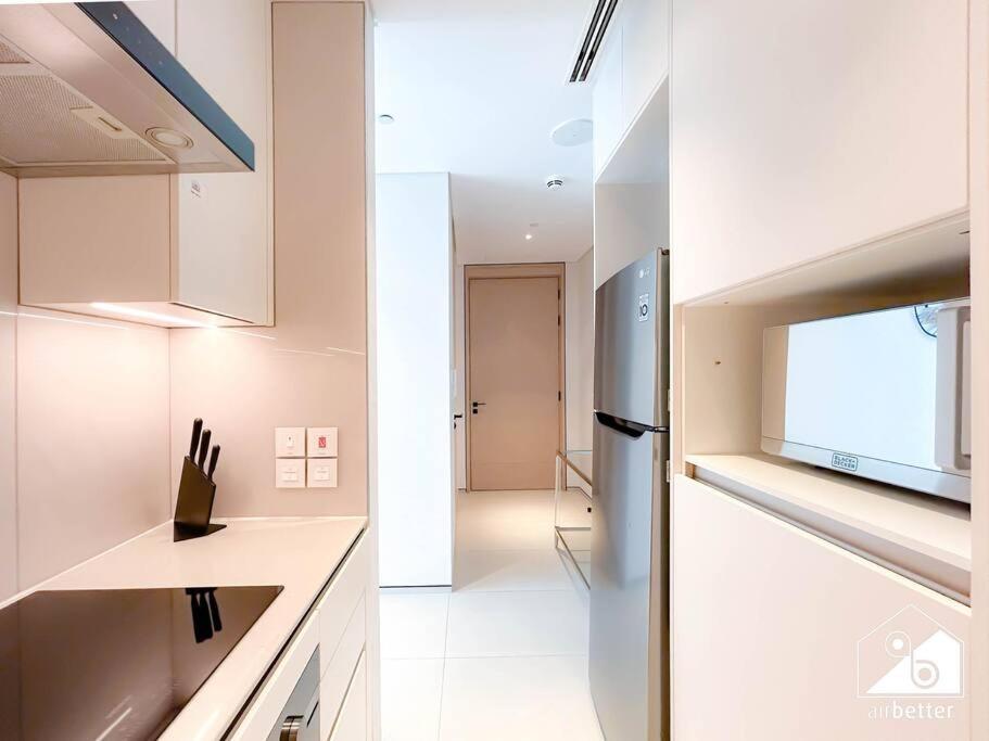 Apartment Luxury 1b Jbr Escape With Stunning Views Dubai