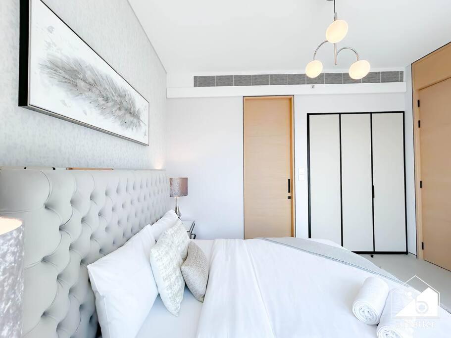 Luxury 1b Jbr Escape With Stunning Views Apartment