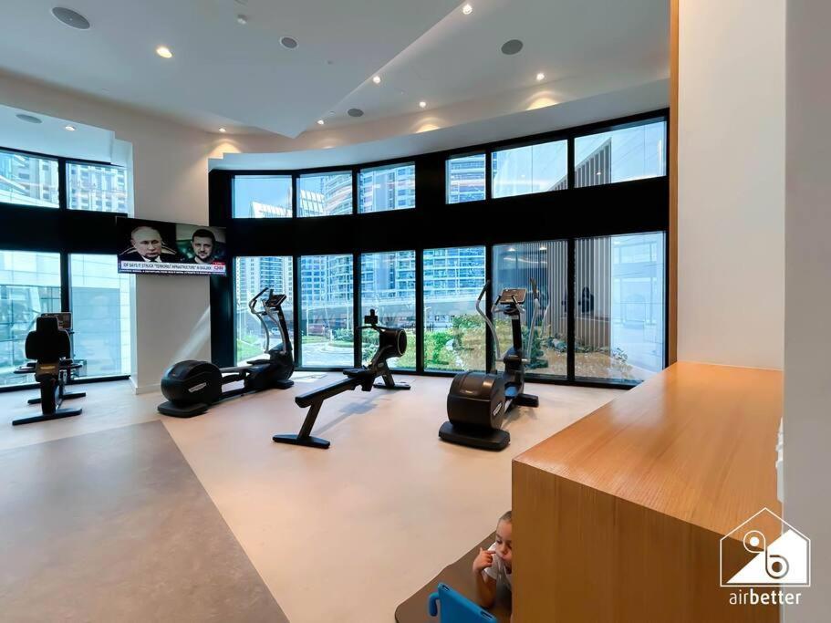 Luxury 1b Jbr Escape With Stunning Views Apartment *