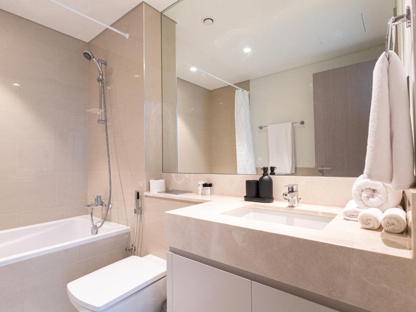 Mh- Act Tower - Downtown 1bhk-ref4106 *