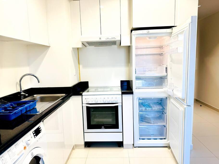 Apartment Cozy & Convenient In Jvc - Ezytrac Dubai