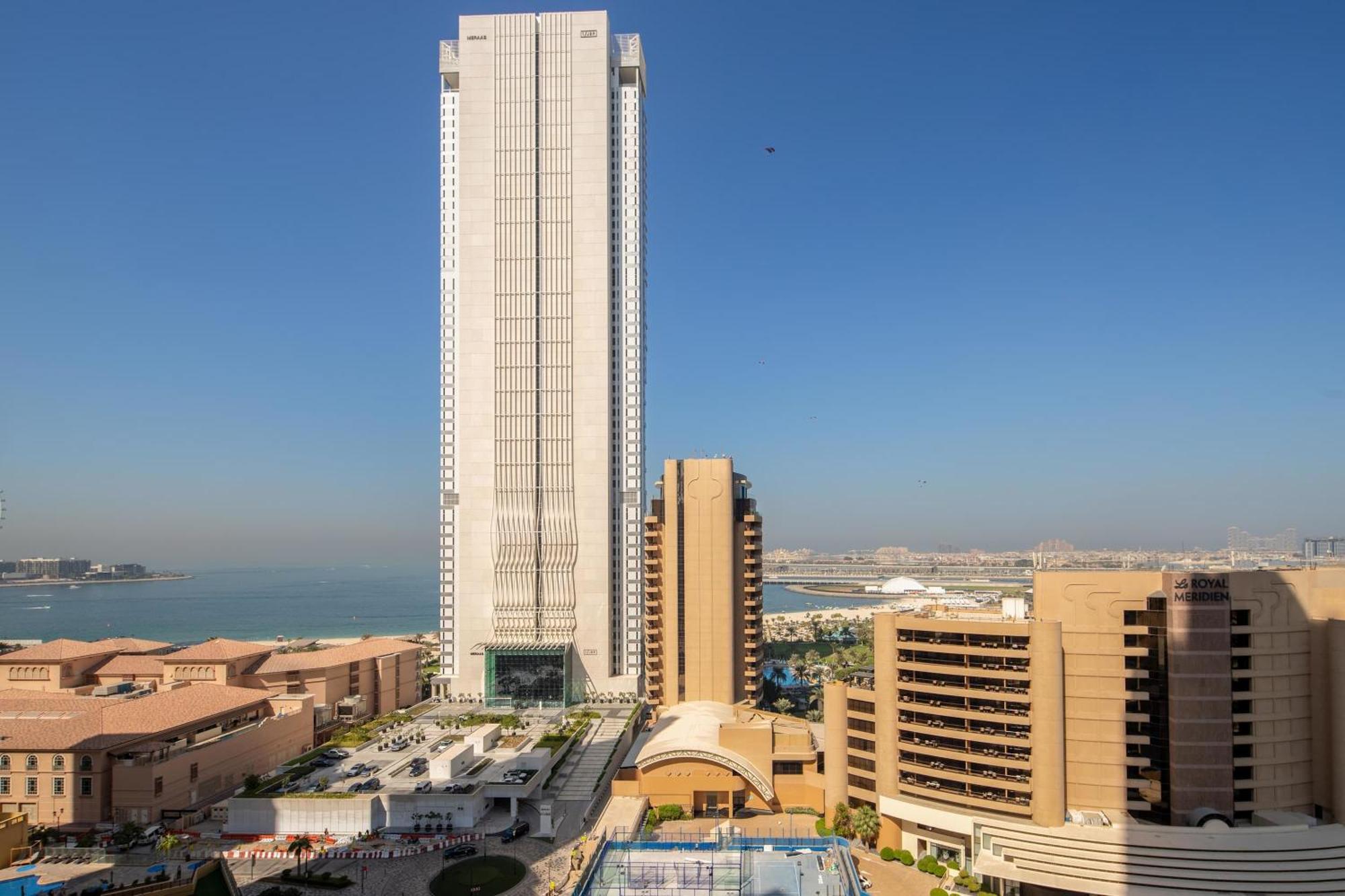 Frank Porter - Trident Grand Apartment Dubai
