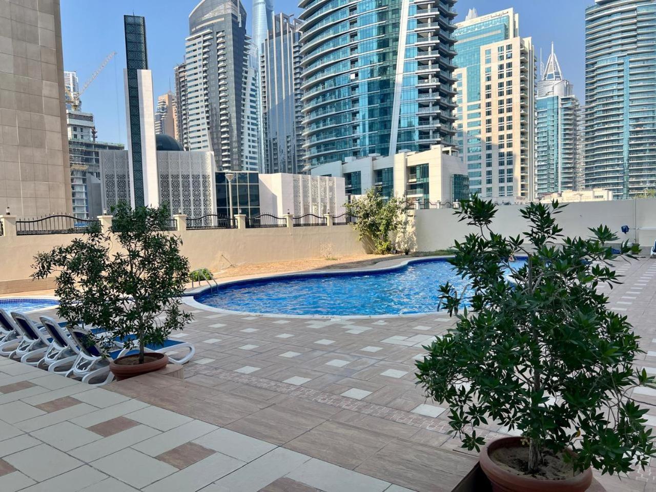 Apartment White Sage Stunning New In Marina *