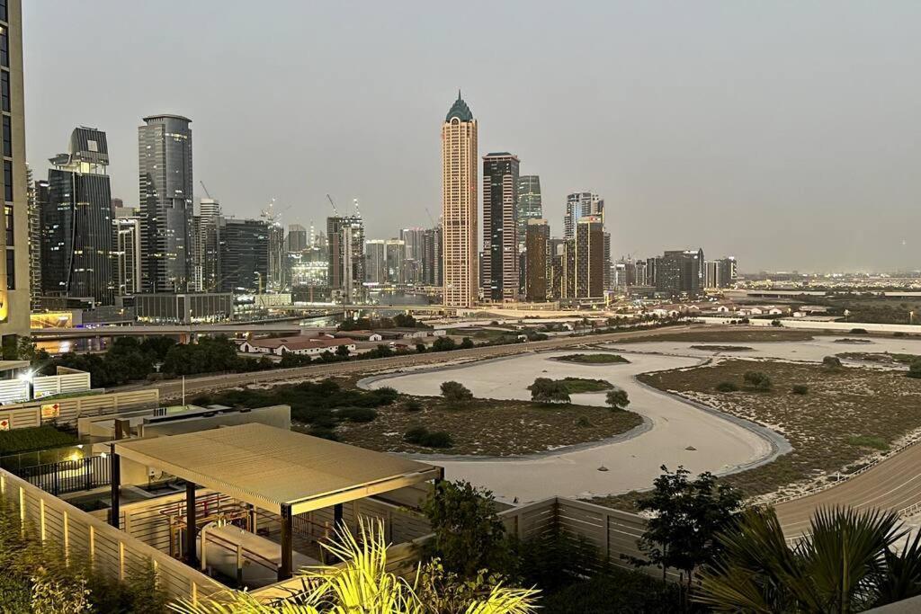 Apartment Iconic In Business Bay *