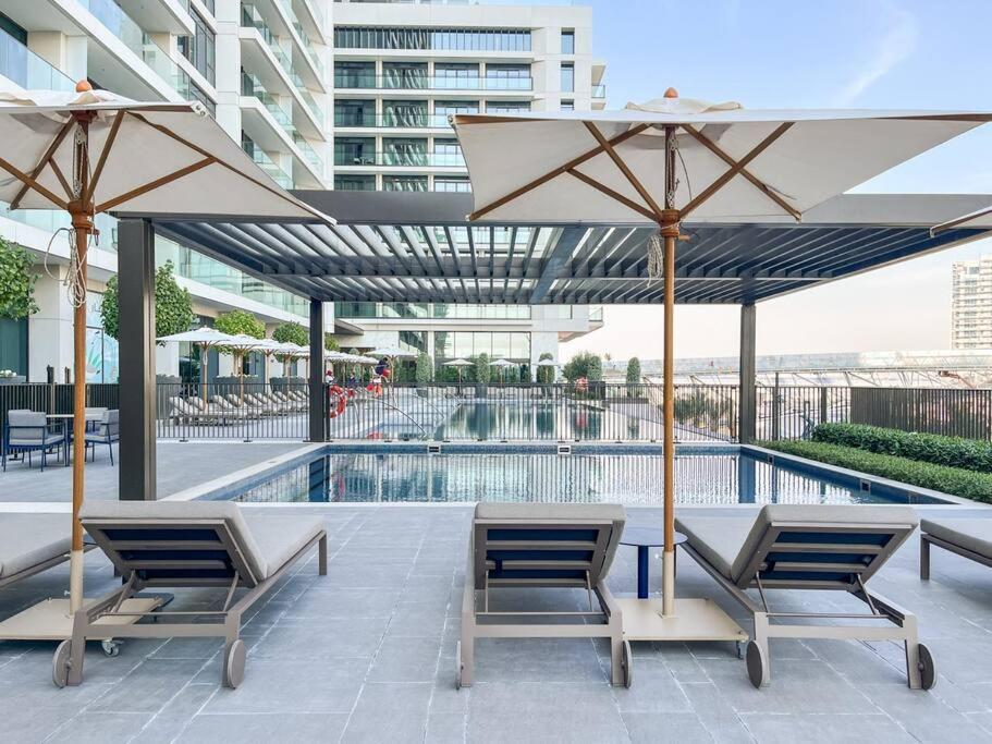 Apartment Waves - Luxurious 11th Floor Retreat In Palace Residences Dubai