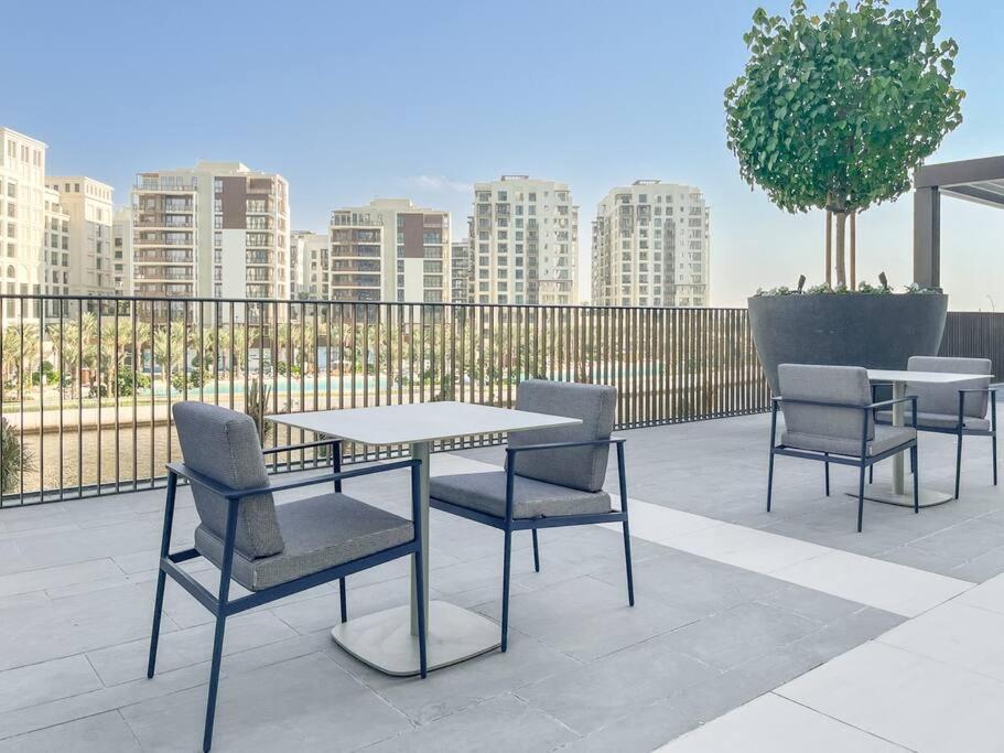 Waves - Luxurious 11th Floor Retreat In Palace Residences Dubai