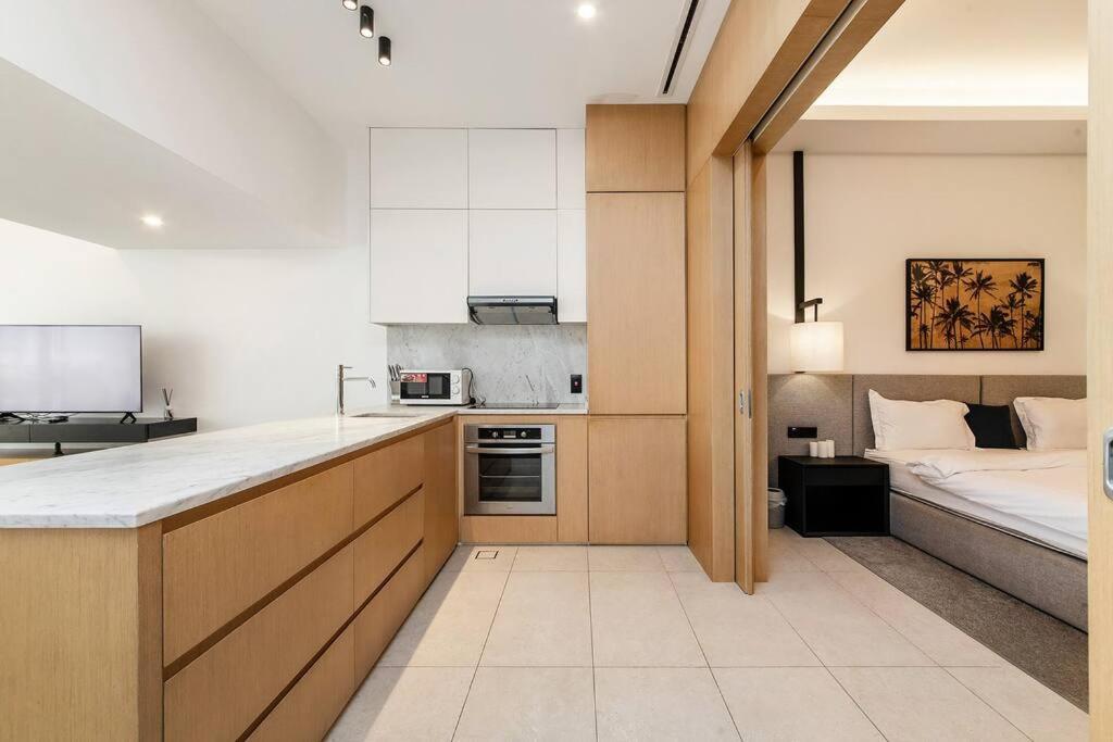 Apartment Palm Jumeirah Sea View 1bdr *