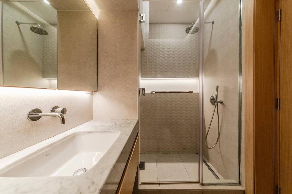 Anantara Palm Jumeirah Sea View Apartment *
