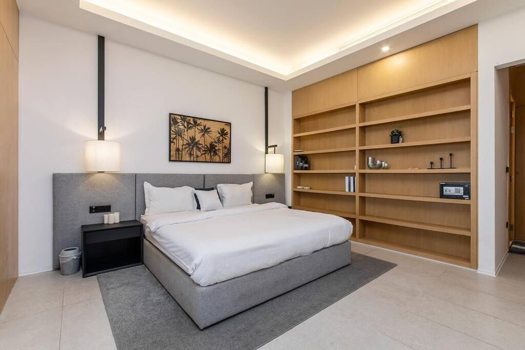 Palm Jumeirah Sea View 1bdr *