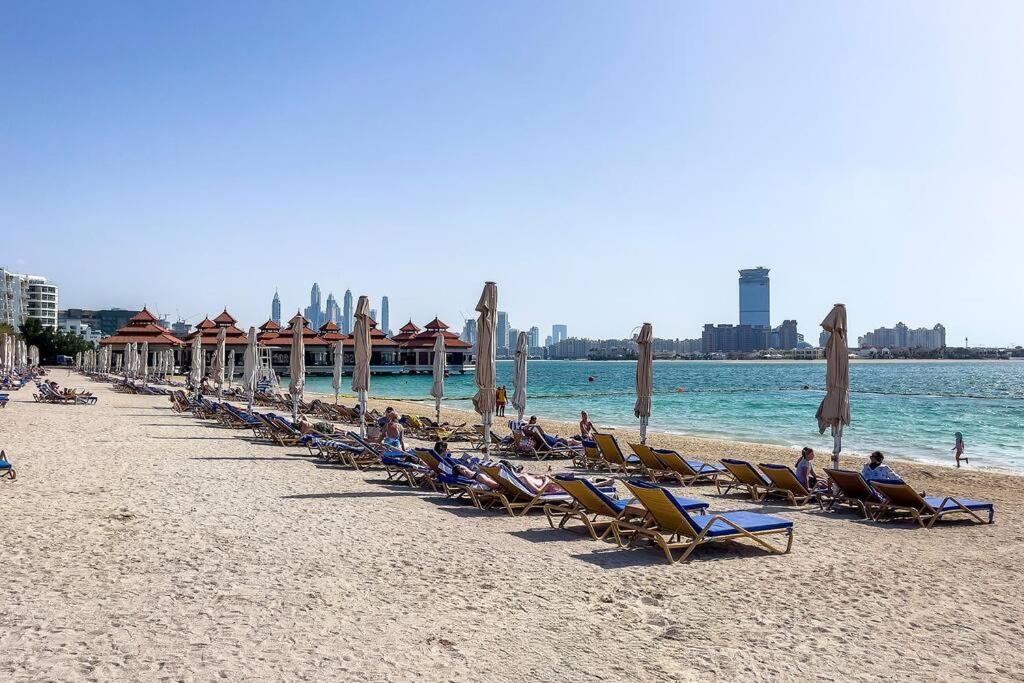 Palm Jumeirah Sea View 1bdr Dubai