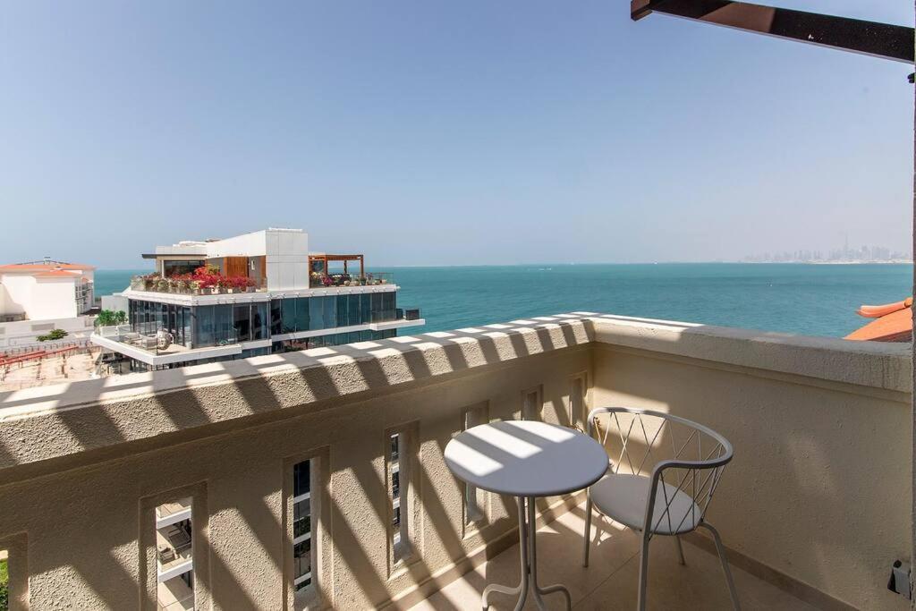Palm Jumeirah Sea View 1bdr *