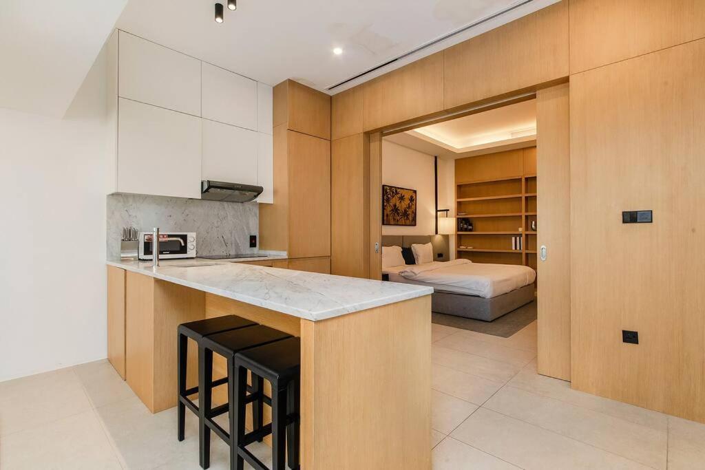 Palm Jumeirah Sea View 1bdr * Dubai