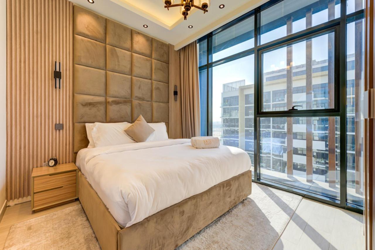 Chic 1 Bed Oasis In Azizi Riviera Apartment *