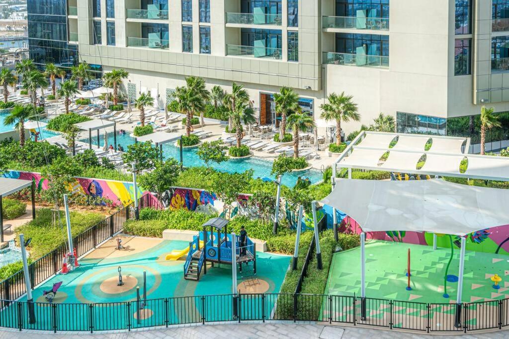 Apartment Iconic In Business Bay Dubai