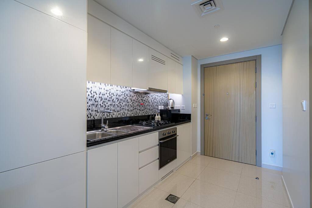 Apartment Iconic In Business Bay