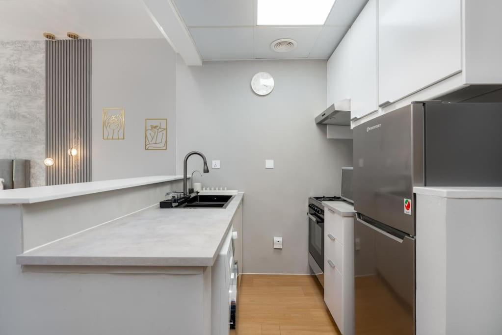 White Sage Stunning New In Marina * Dubai