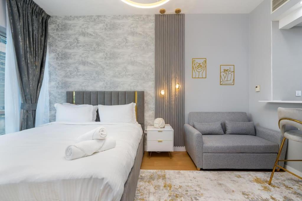 White Sage Stunning New In Marina Apartment Dubai