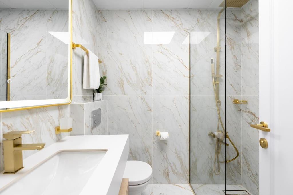 White Sage Stunning New In Marina * Dubai