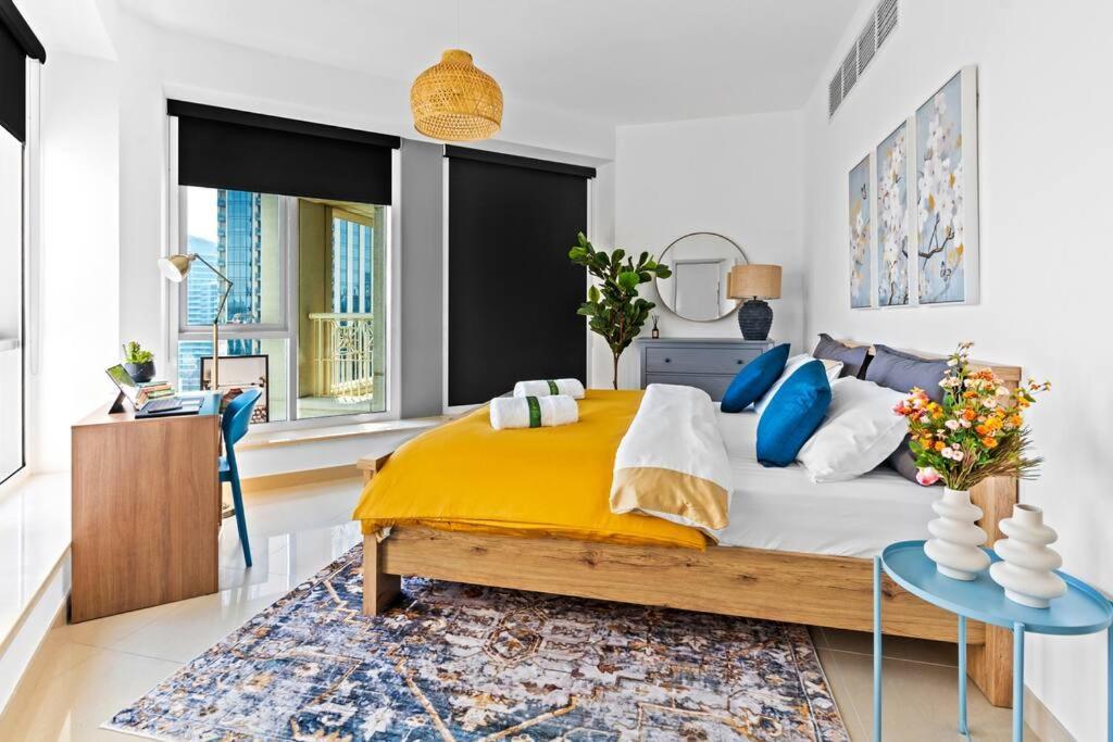 Stylish 1br With Iconic Burj And Fountain Views Apartment Dubai