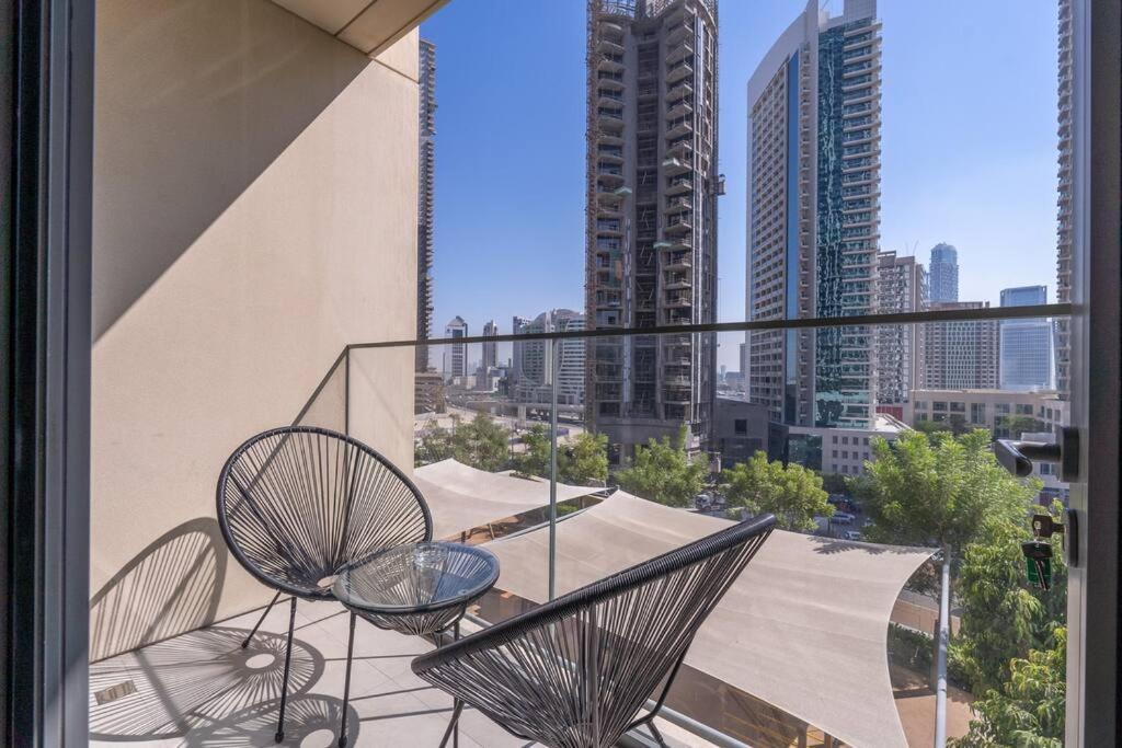 Apartment Stylish Urban Living - 1-bedroom In Burj Royale *