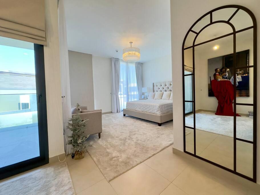 Luxury & Stunning Family Villa-dubai Hills Estate Villa