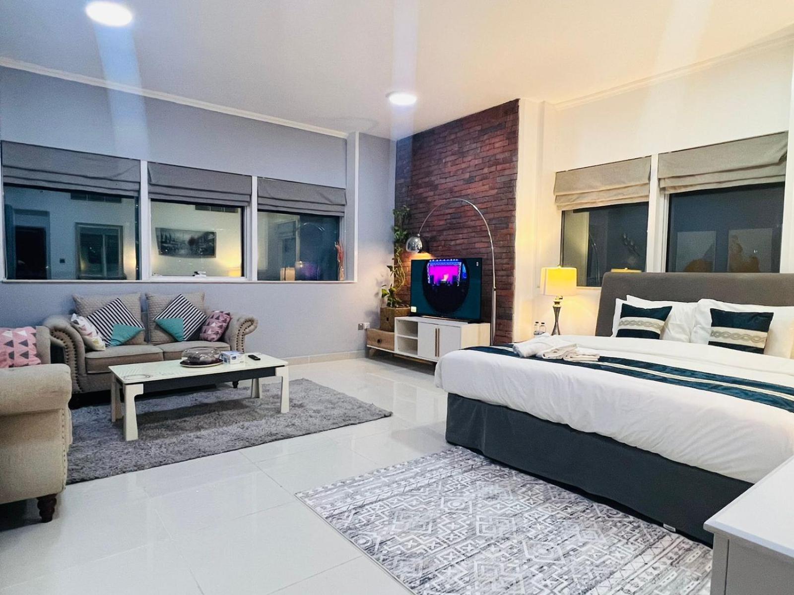 Apartment Entire Private Self Catered Marina *